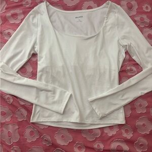 Hollister Women's Cream Long Sleeve Tee